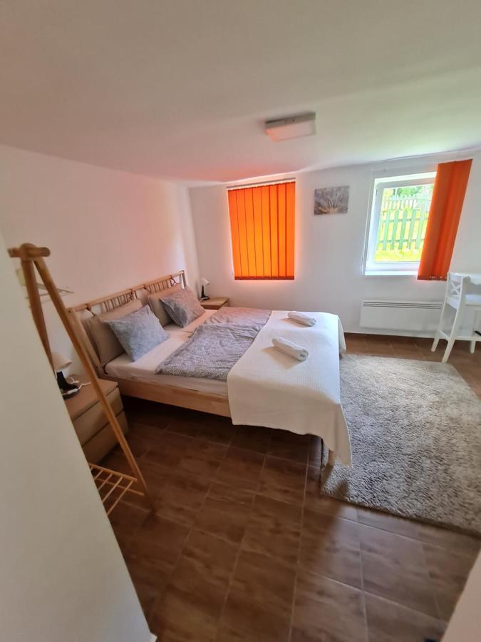 Patakmalom Vendeghaz Hotel Döbrönte Bagian luar foto