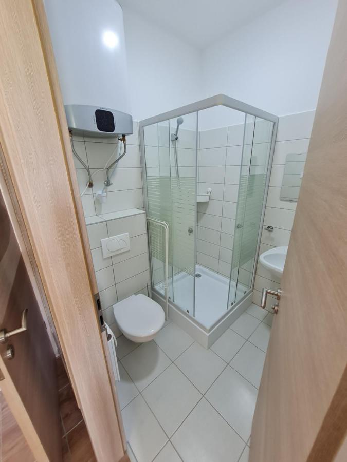 Patakmalom Vendeghaz Hotel Döbrönte Bagian luar foto