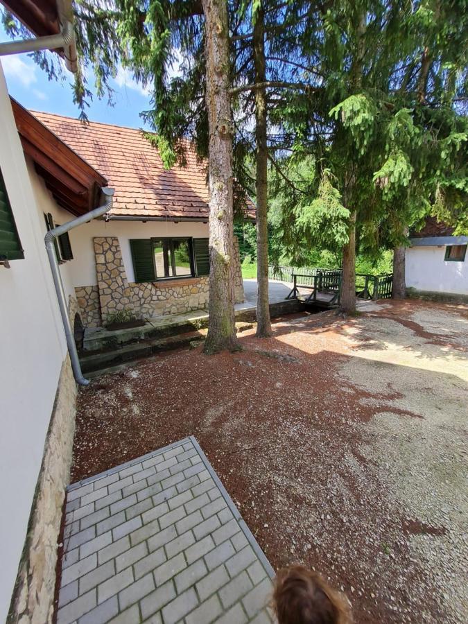 Patakmalom Vendeghaz Hotel Döbrönte Bagian luar foto